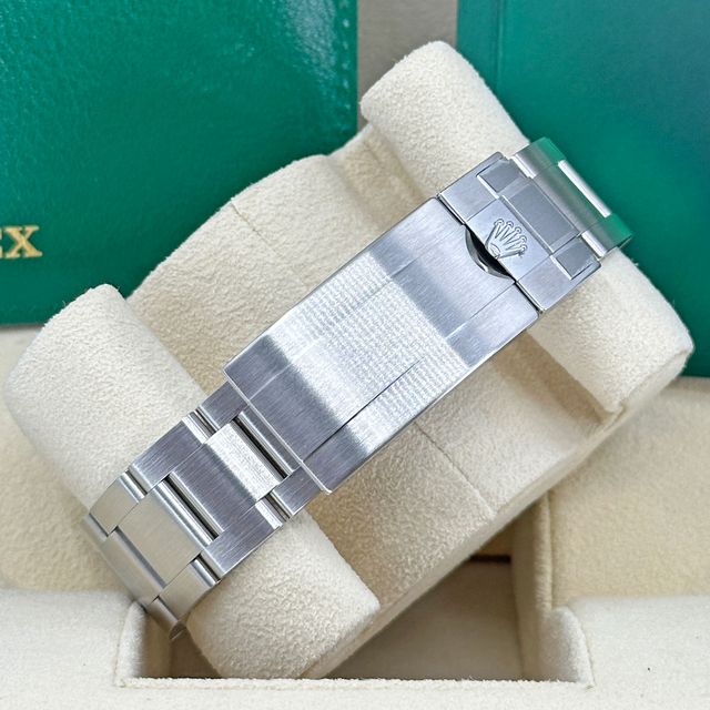 Rolex Submariner 124060 Image 3